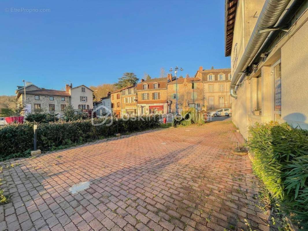 Отель La Coquille D'Or Aixe-sur-Vienne Экстерьер фото